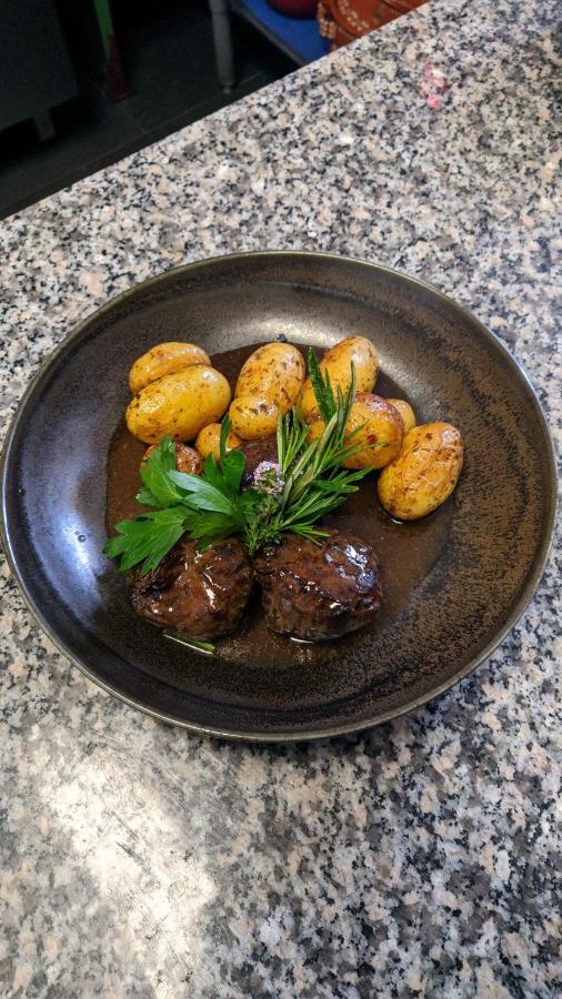 B&B Restaurant Le Pernollet Evionnaz Εξωτερικό φωτογραφία