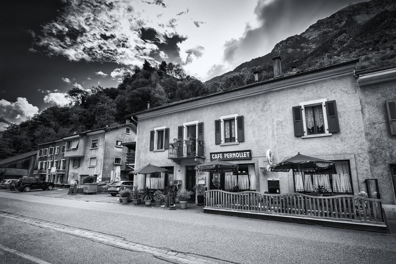 B&B Restaurant Le Pernollet Evionnaz Εξωτερικό φωτογραφία